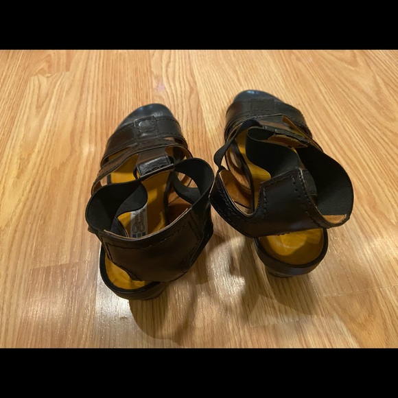 Semi-wedge Italian leather sandals - Picture 4 of 9